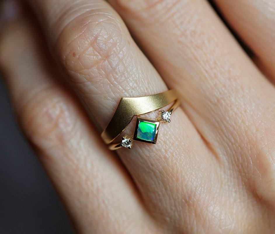Adora Skuare Opal Ring | Prstenovi | Capucinne