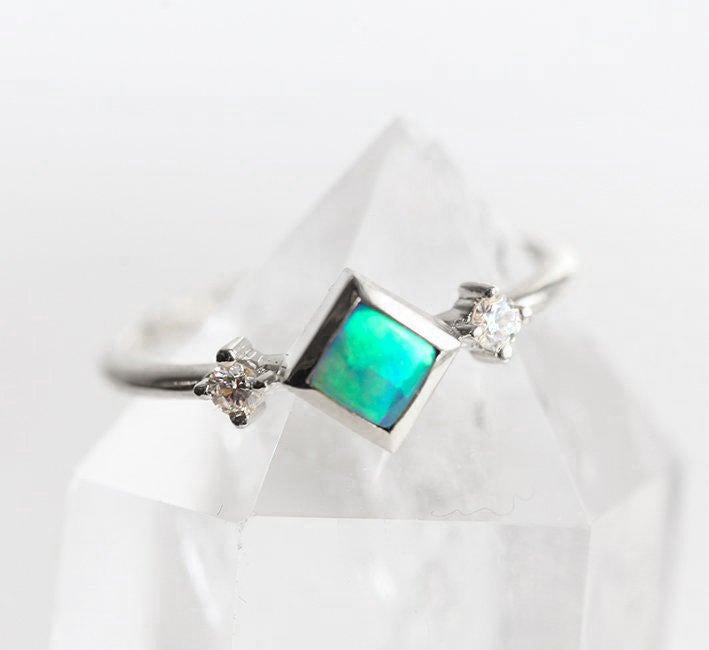 Adora Skuare Opal Ring | Prstenovi | Capucinne