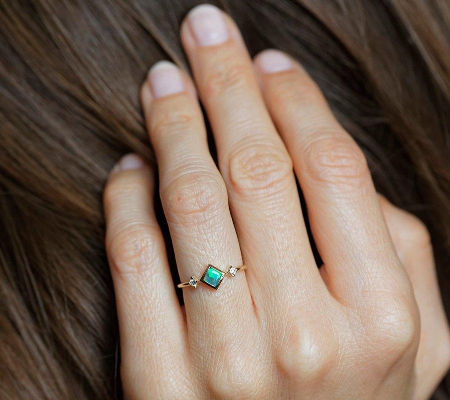 Adora Skuare Opal Ring | Prstenovi | Capucinne