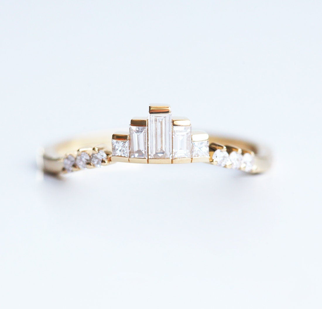 Art Deco Baguette Vhite Diamond Nesting Curved Band