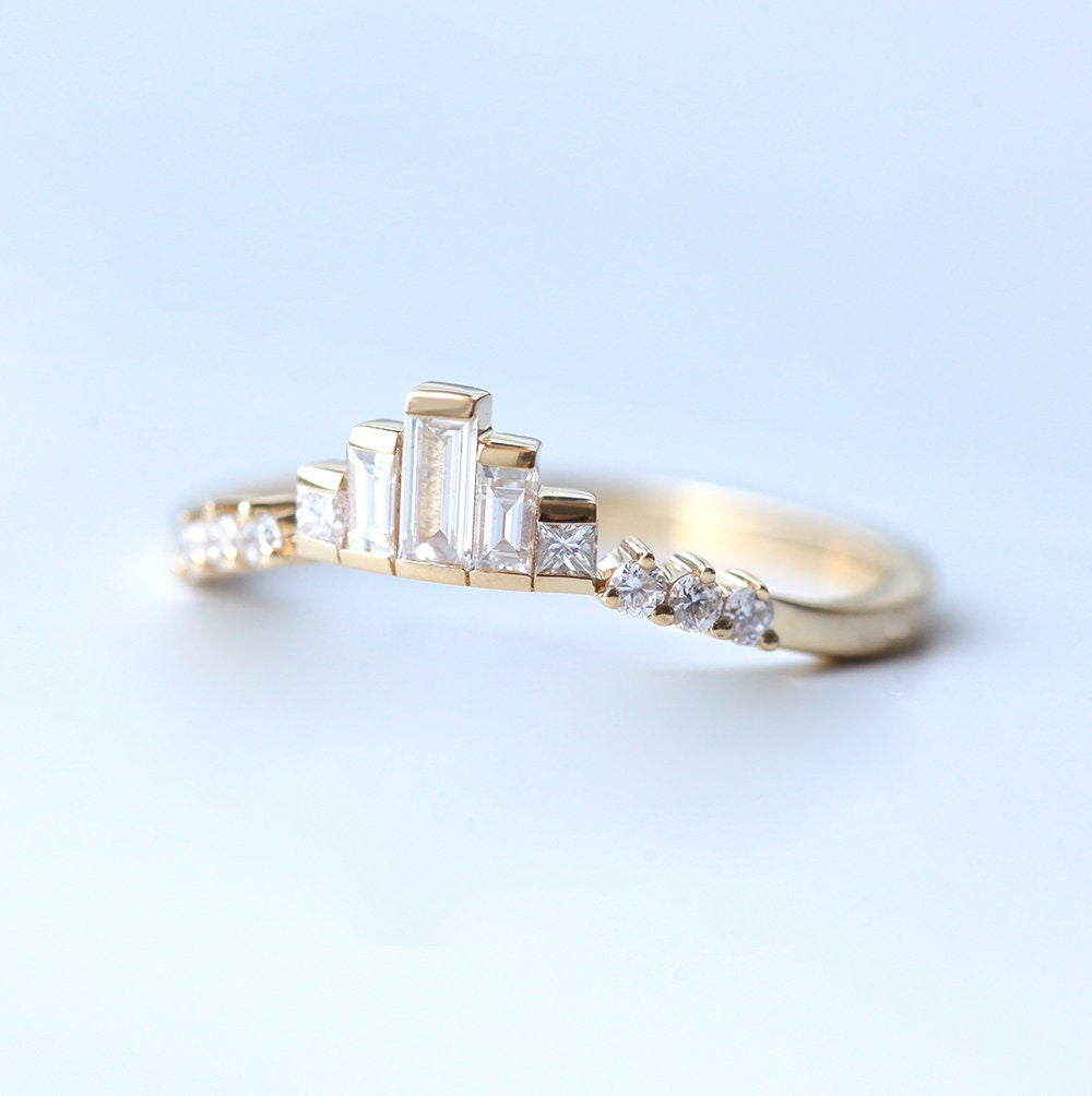 Art Deco Baguette Vhite Diamond Nesting Curved Band