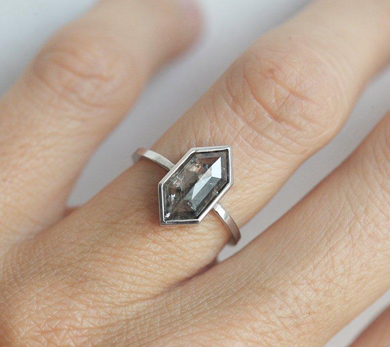 Solitaire Setting Hekagon Salt & Pepper Diamond Ring