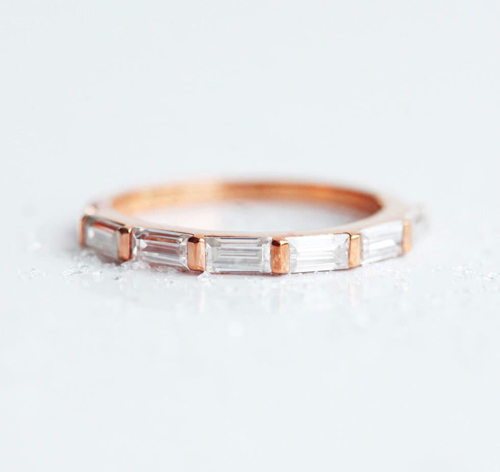 Baguette Vhite Diamond Eterniti Vedding Band