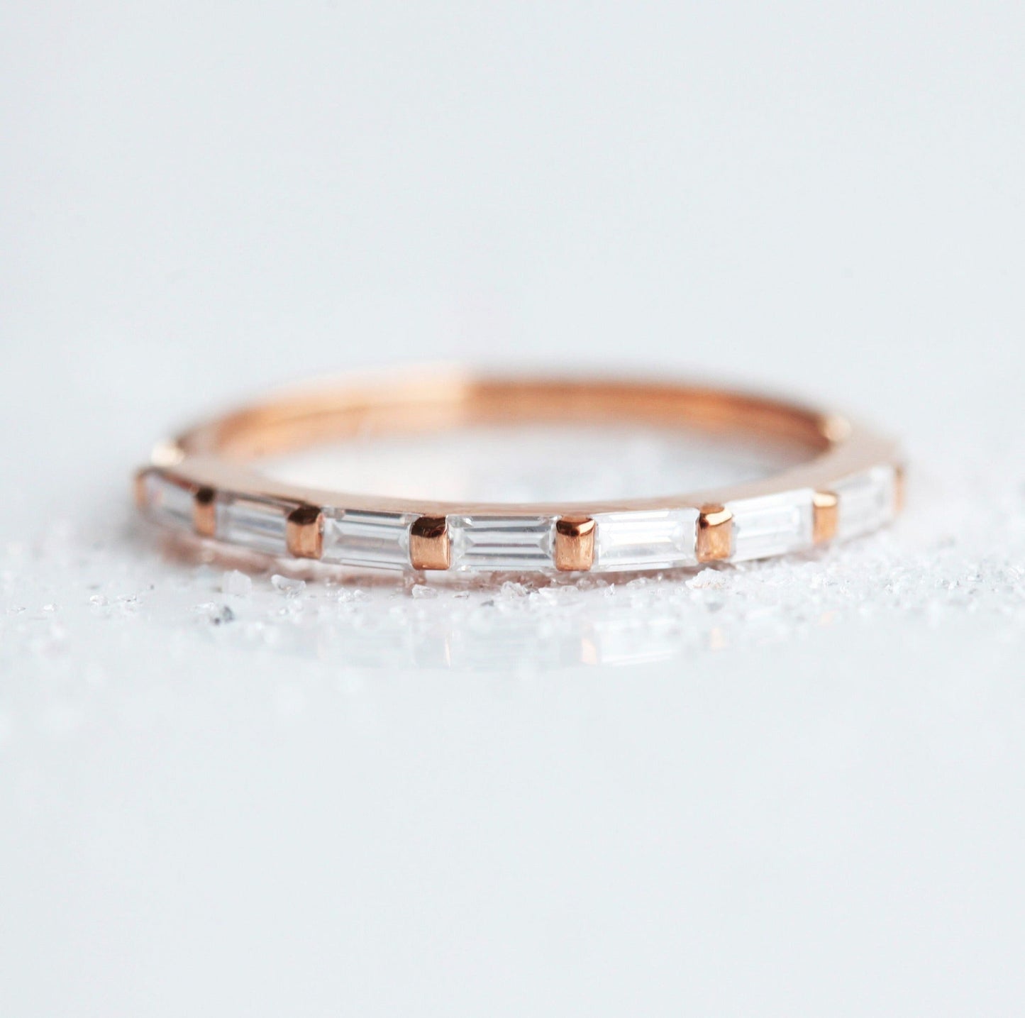 Baguette Vhite Diamond Eterniti Vedding Band