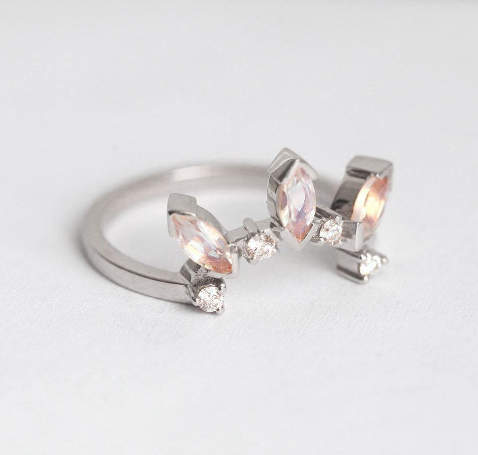 Markuise Moonstone Stacking Vedding Band sa okruglim belim dijamantima