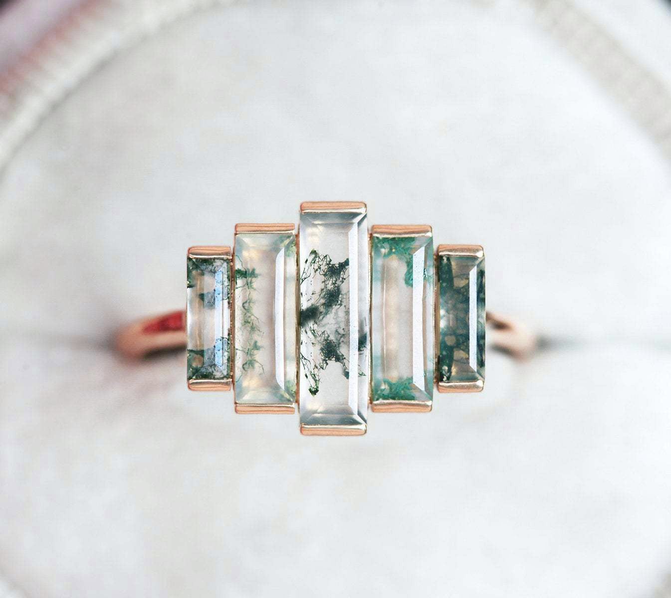 Prsten od Baguette Moss Agate sa 4 kamena Moss Agate sa strane
