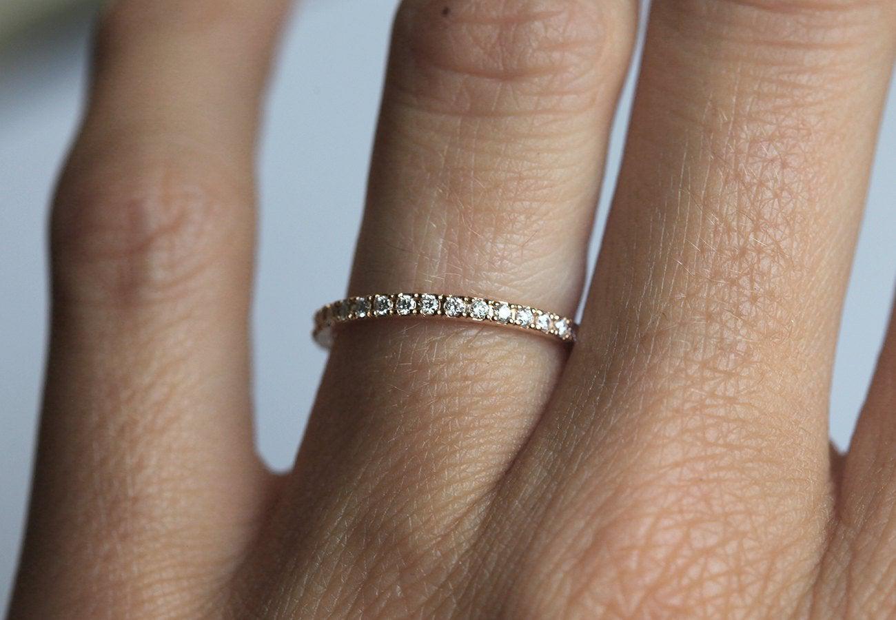 Full Pave Vhite Diamond Eterniti Band