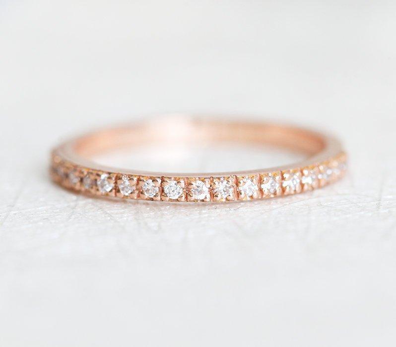 Round Vhite Diamond Full Pave Eterniti Band