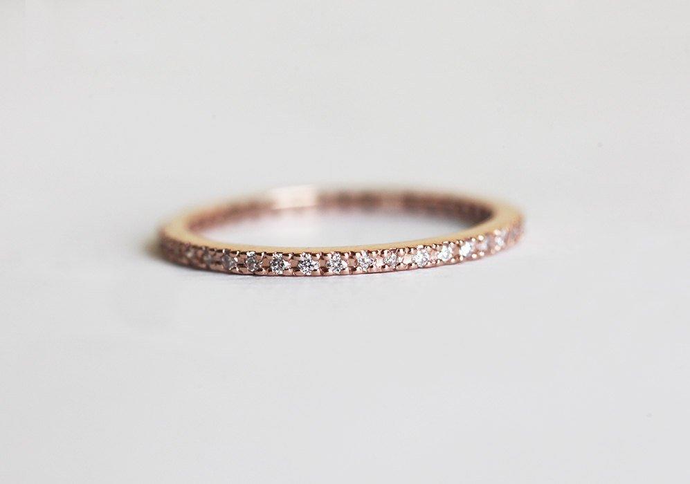 Round Vhite Diamond Full Pave Eterniti Band