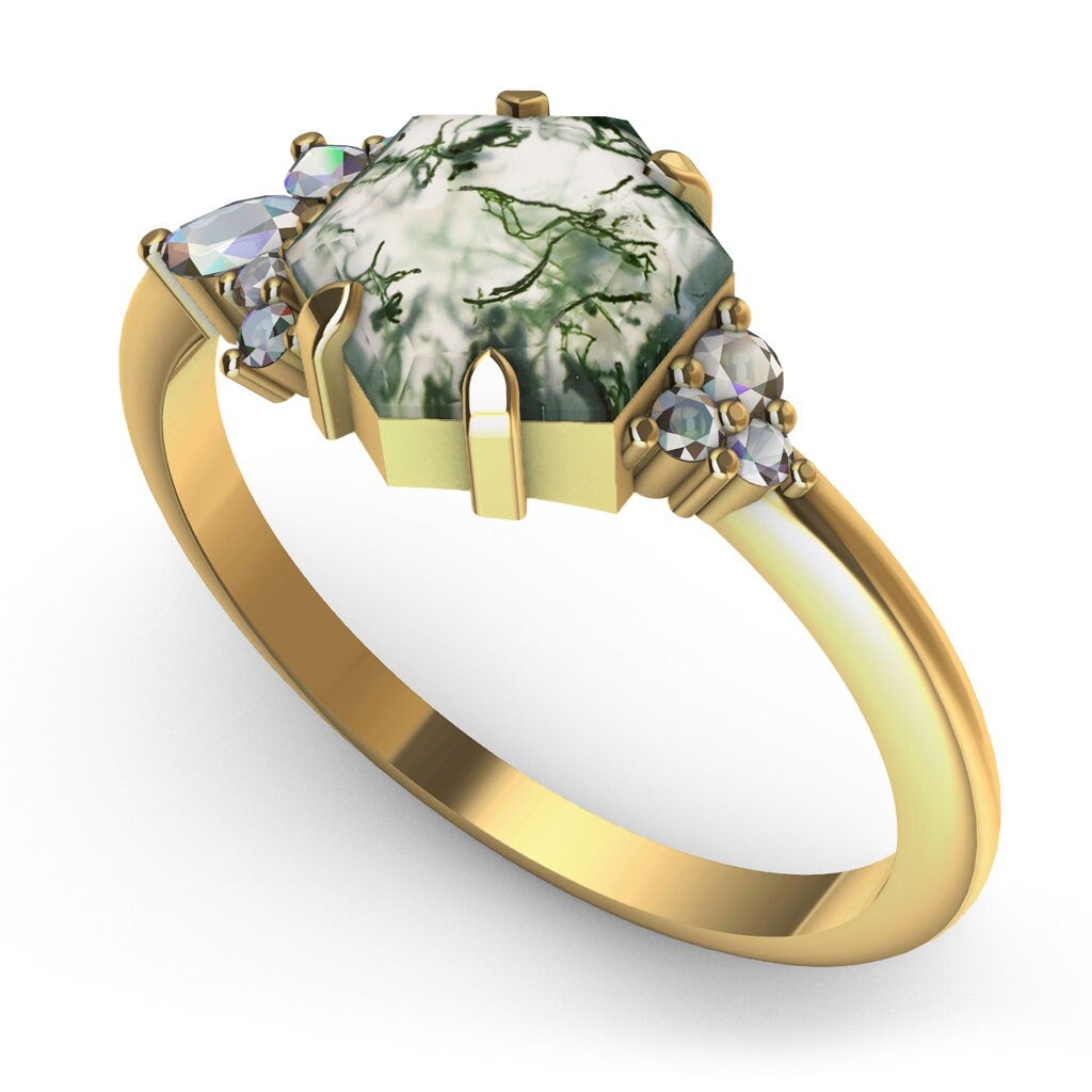Šestougaoni Moss Agate, prsten od žutog zlata sa naglašenim markiznim rezom i okruglim belim dijamantima