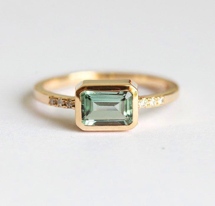 Mint Green Emerald-Cut turmalin Pave Diamond Ring