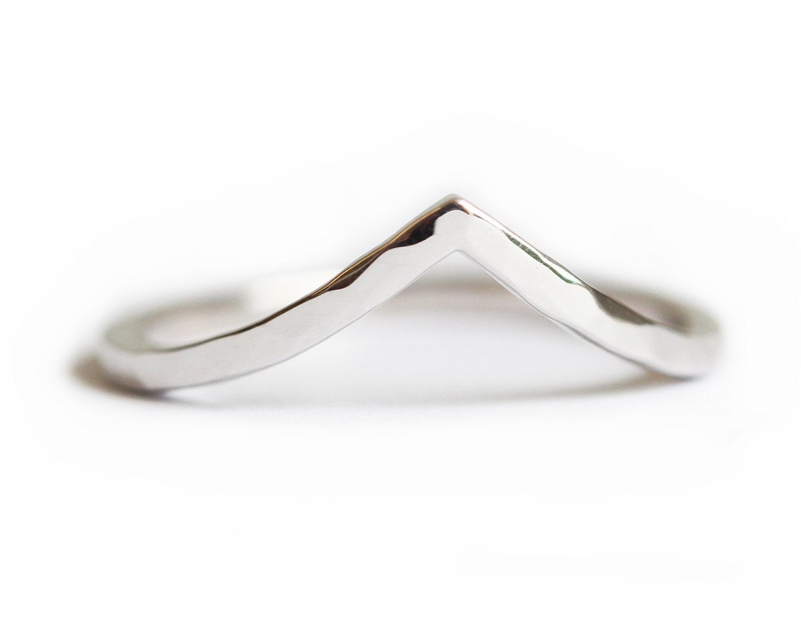 Hammered Vedding Band, Hammered Vedding Ring-Capucinne