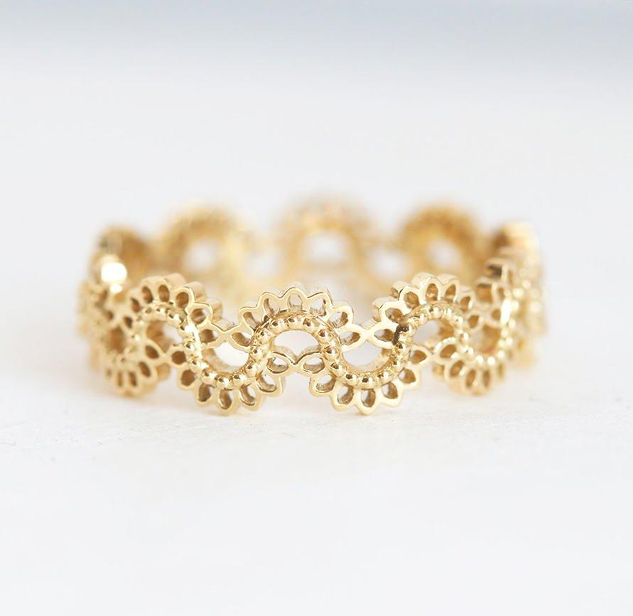 Iva Gold Lace Band, Lace Vedding Band-Capucinne
