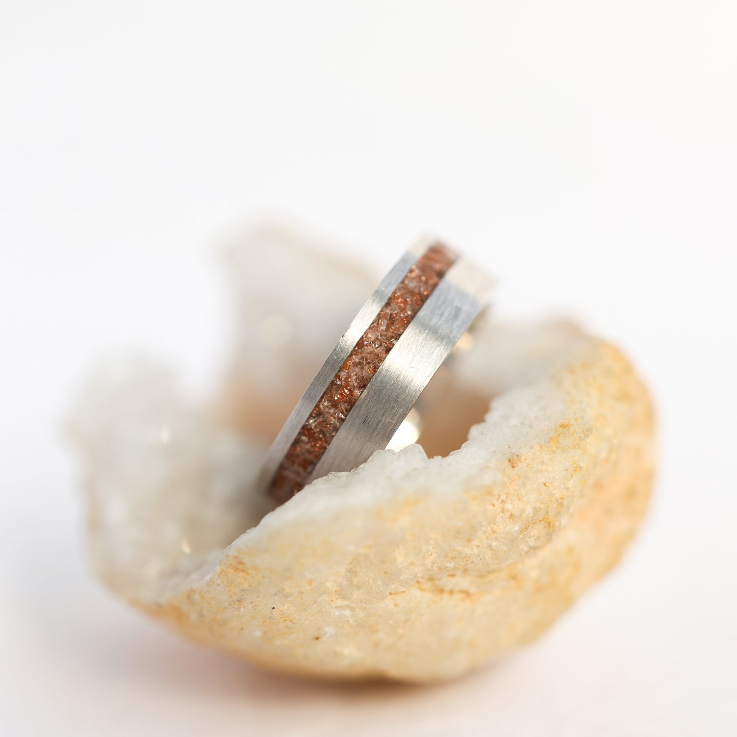 Goldstone inlai traka