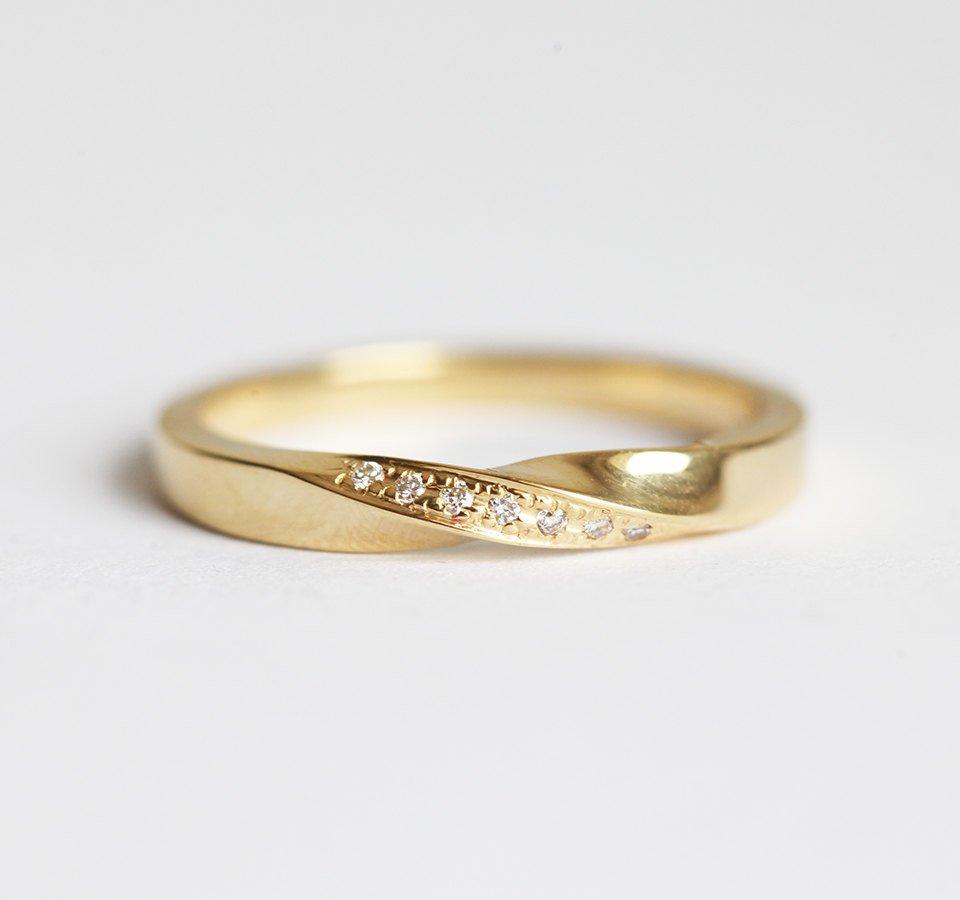 Cluster Vhite Diamond Vedding Ring sa upletenom trakom