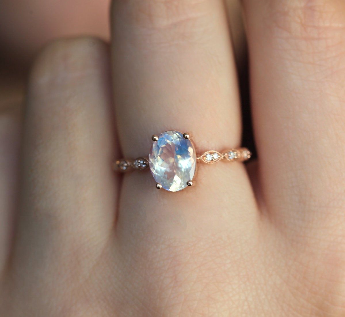 Pink Purple Vintage Oval Moonstone Dijamantski prsten