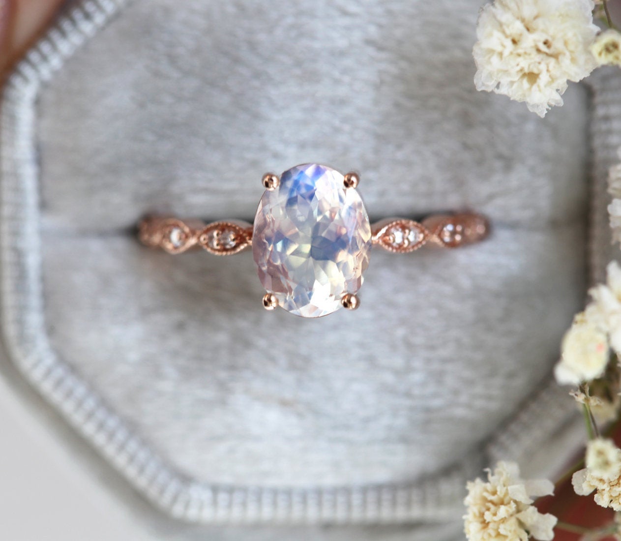 Pink Purple Vintage Oval Moonstone Dijamantski prsten
