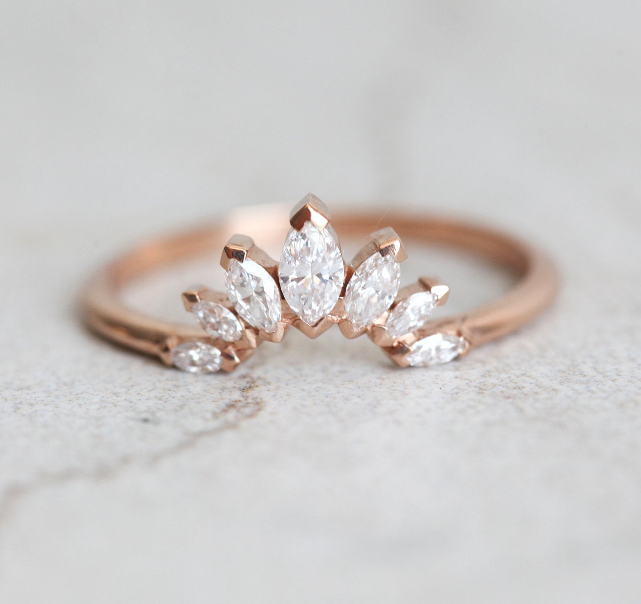 Markuise Floral Diamond Band-Capucinne