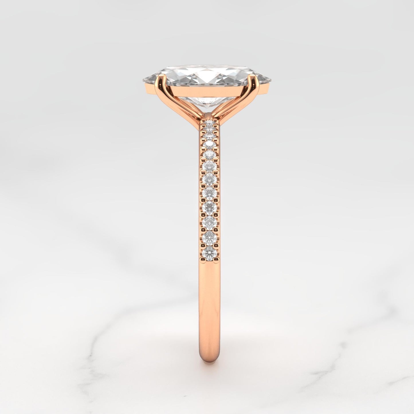Dijamantski prsten marke Markuise half pave Solitaire