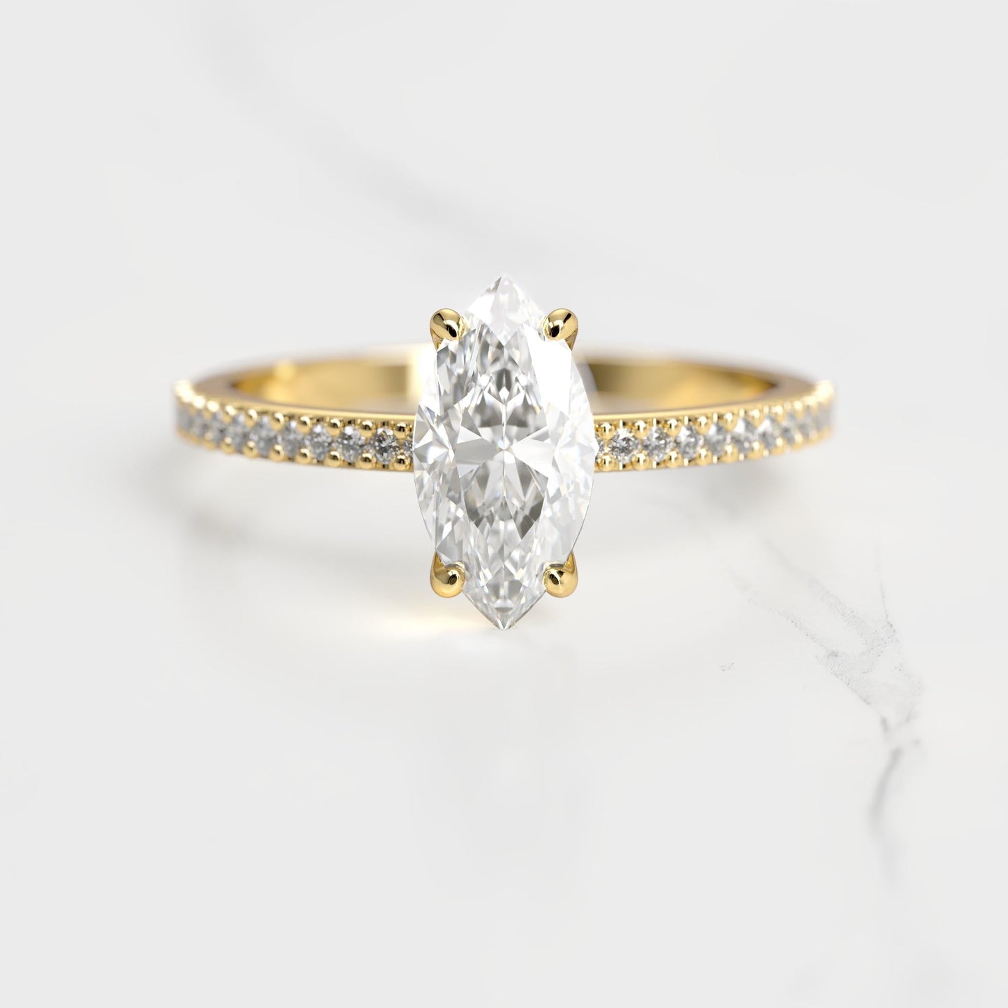 Dijamantski prsten marke Markuise half pave Solitaire