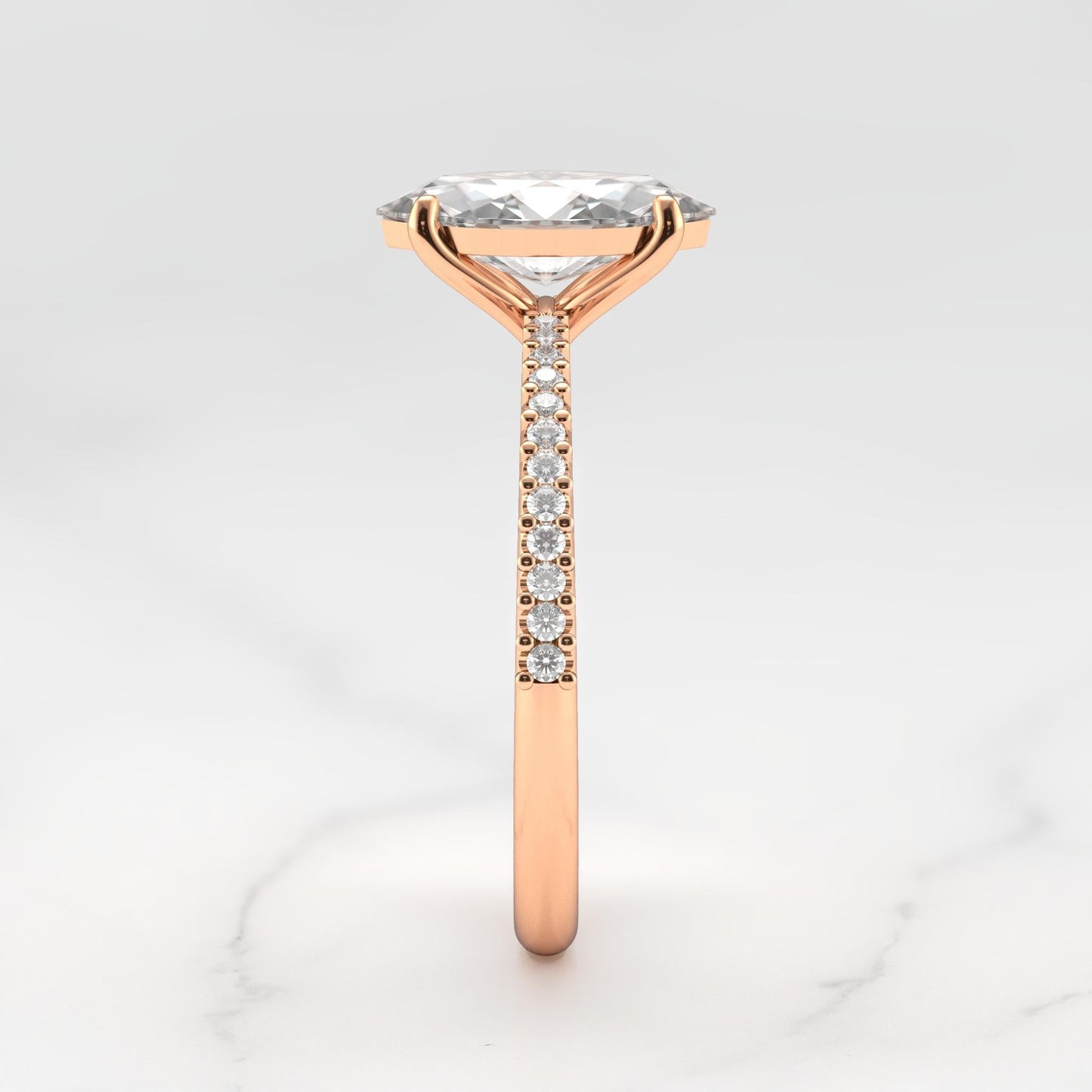 Markuise Half Pave Tapered Diamond Solitaire Prsten