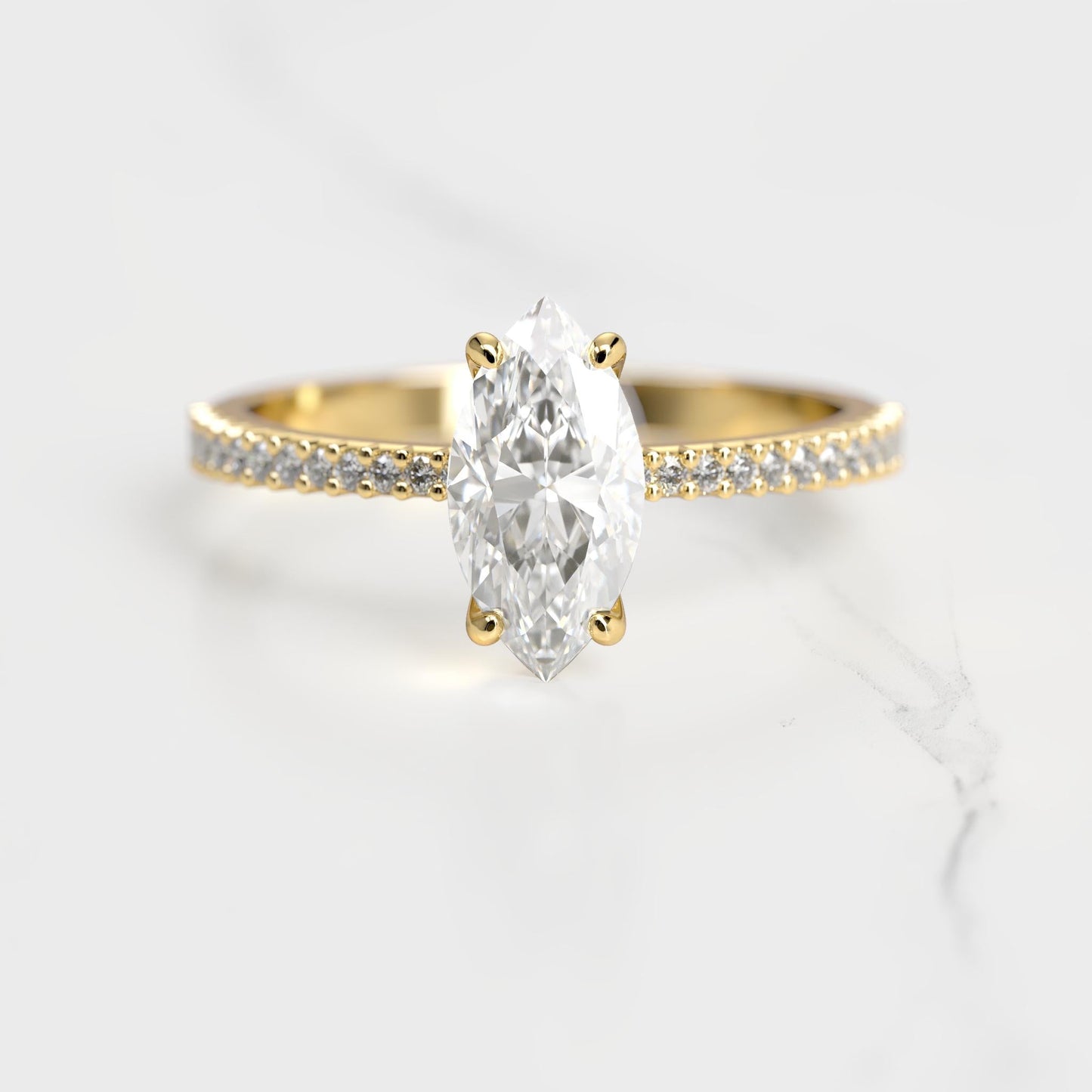 Markuise Half Pave Tapered Diamond Solitaire Prsten