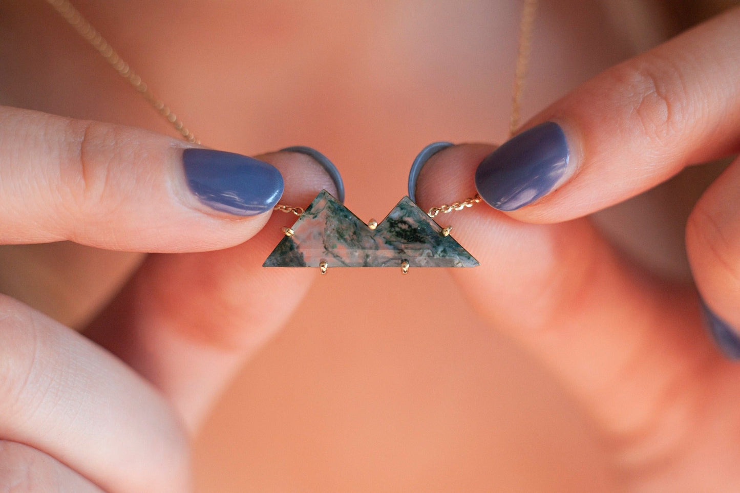 Ogrlica Moss Agate Moss Agate od ahata sa dva vrha sa lančićem od žutog zlata