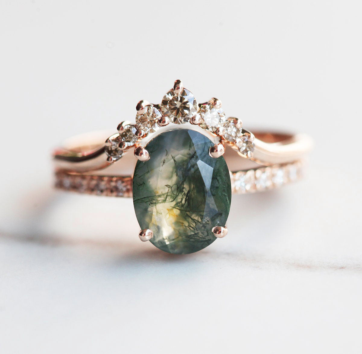 Nesting Champagne Diamond Vedding Band-Capucinne