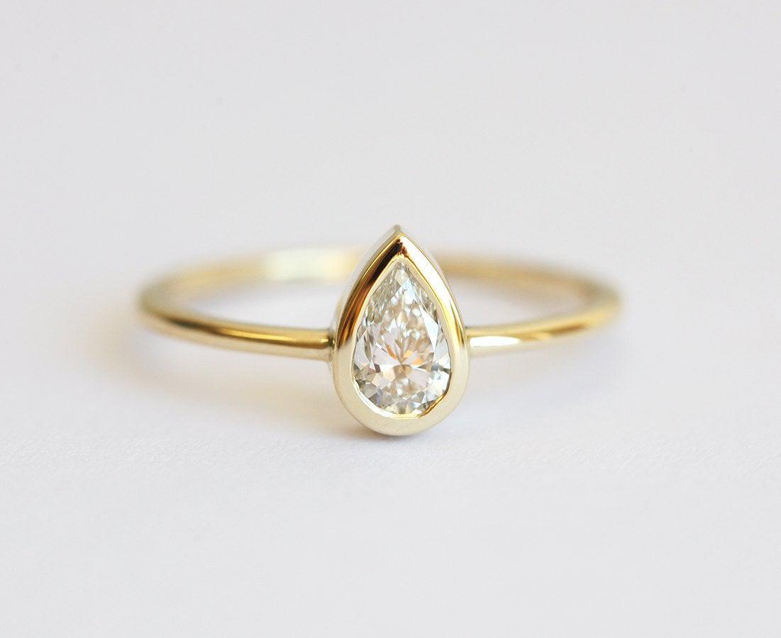 Pear Diamond Bezel Engagement Solitaire Ring-Capucinne