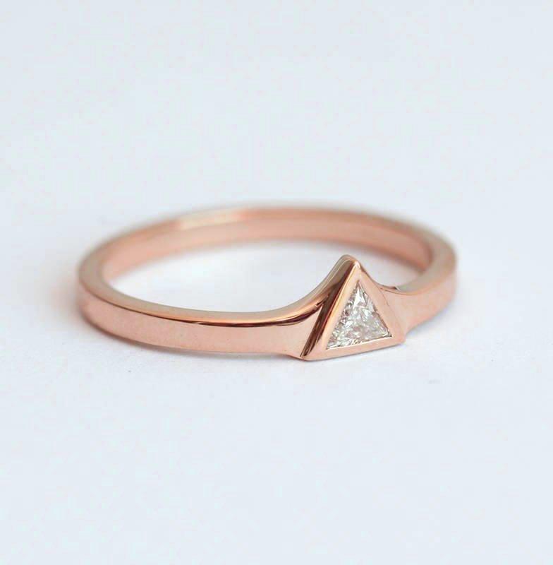 Petite 0.11C Triangle Cut Diamond Ring With Flared Gold Band-Capucinne