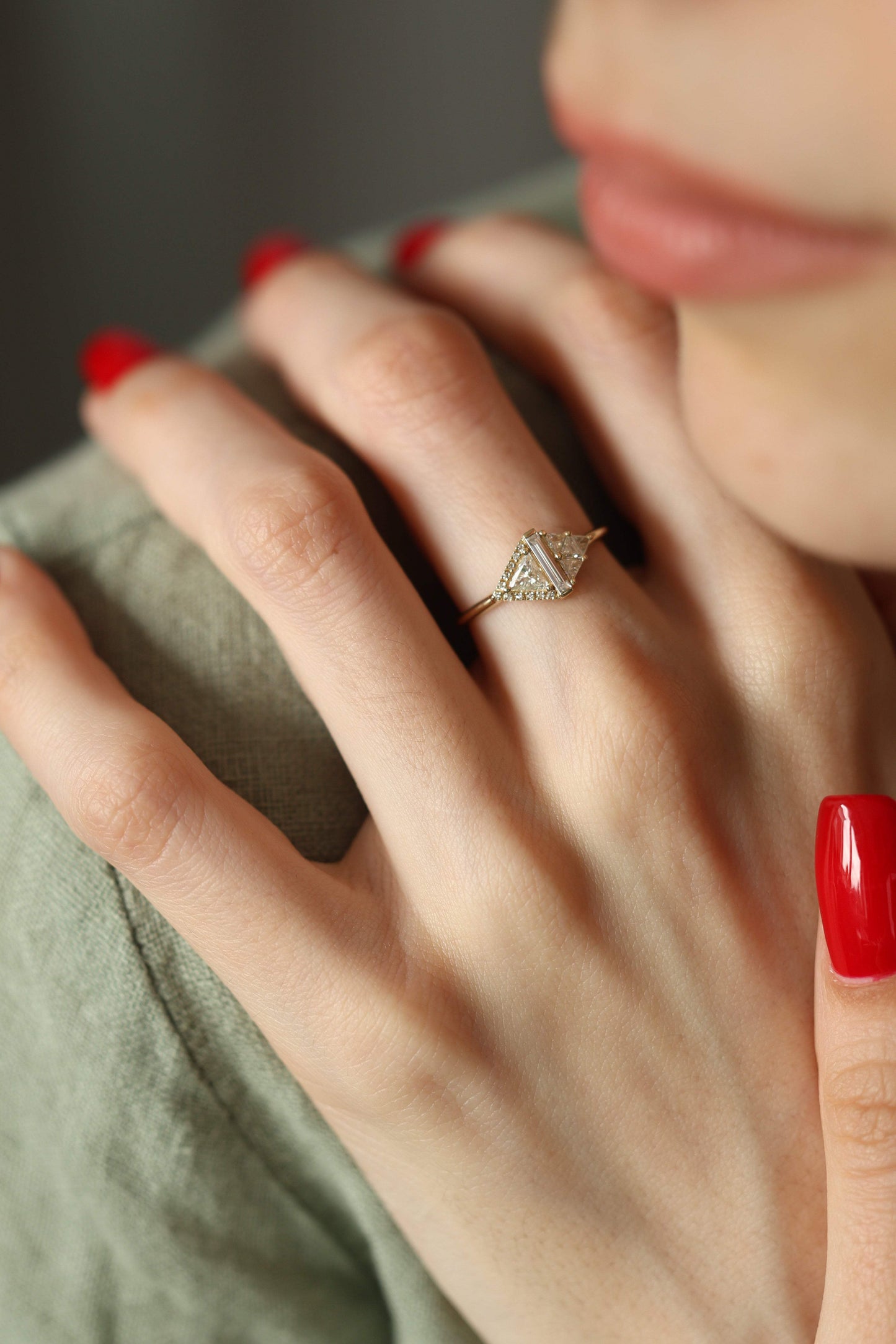 Rhombus Diamond Ring - Capucinne