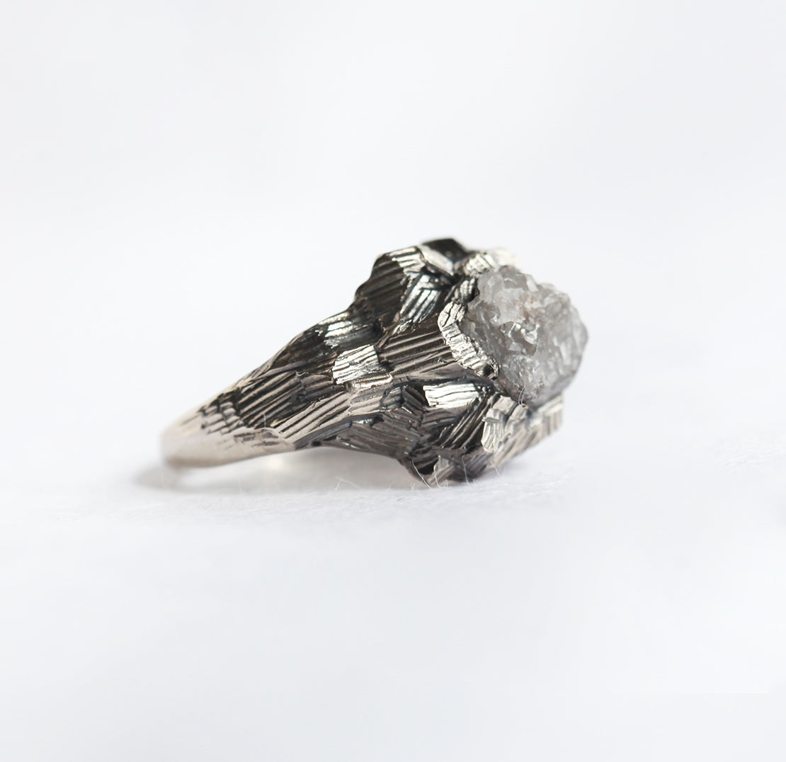 The Rock Diamond Ring-Capucinne