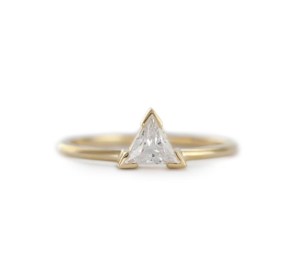 Triangle Cut Diamond Solitaire Verenički prsten-Capucinne