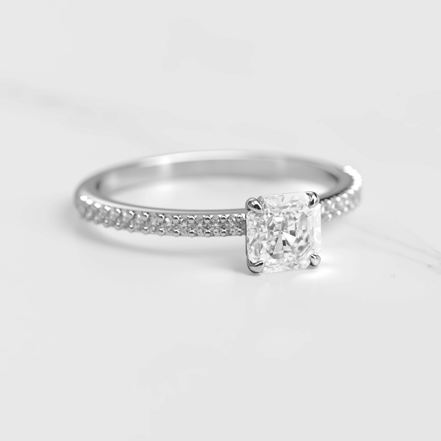 Asscher Cut Lab beli dijamant na Half Pave Eterniti dijamantskom prstenu