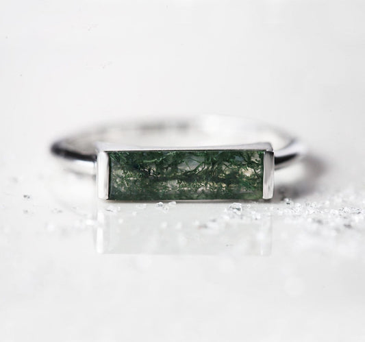 Green Baguette Moss Agate prsten