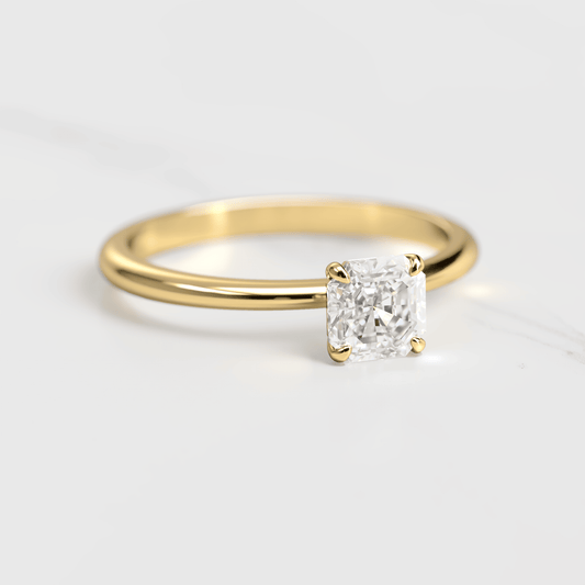 Asscher Cut Vhite Lab Diamond Tapered Solitaire Prsten