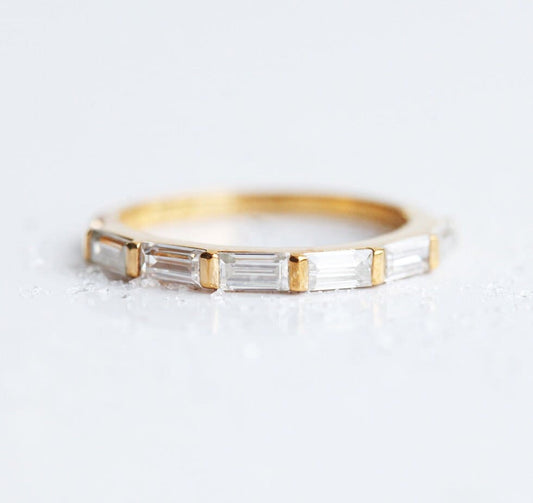 Baguette Vhite Diamond Eterniti Vedding Band