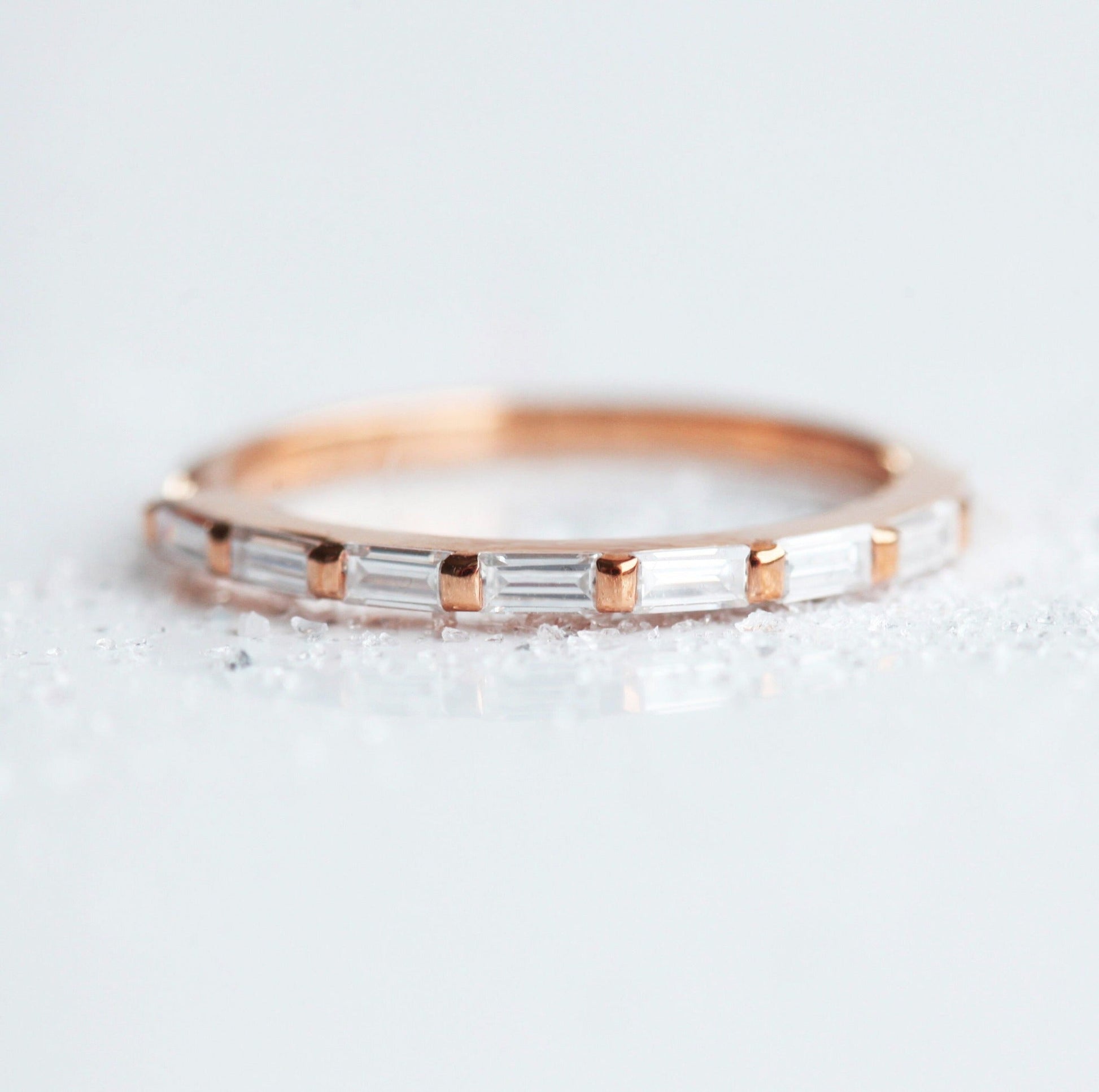 Baguette Vhite Diamond Eterniti Vedding Band