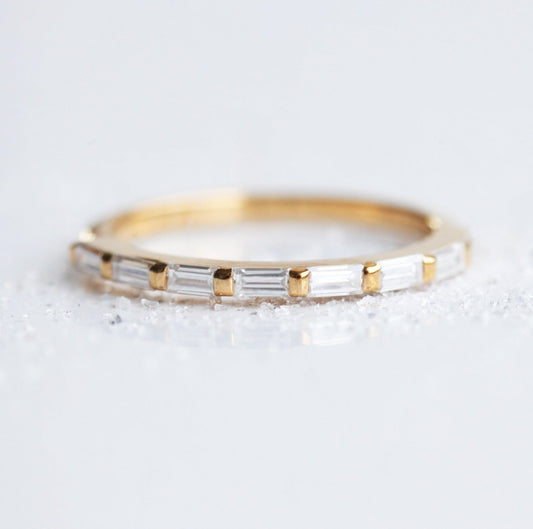 Baguette Vhite Diamond Eterniti Vedding Band