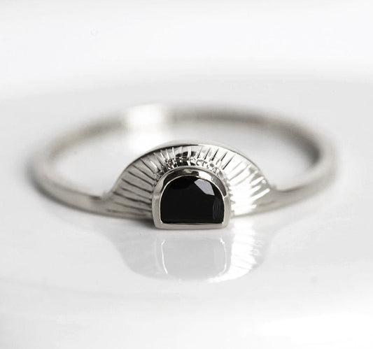 Bohemian Half Moon Spinel Onik and Gold Sunset Ring-Capucinne
