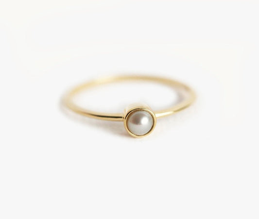 Celia Round Pearl Ring-Capucinne