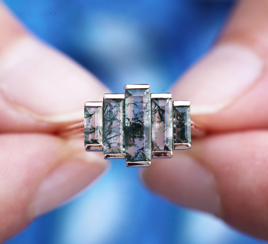 Daphne Baguette Diamond Ring-Capucinne