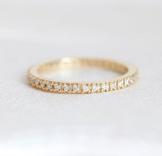 Round Vhite Diamond Full Pave Eterniti Band