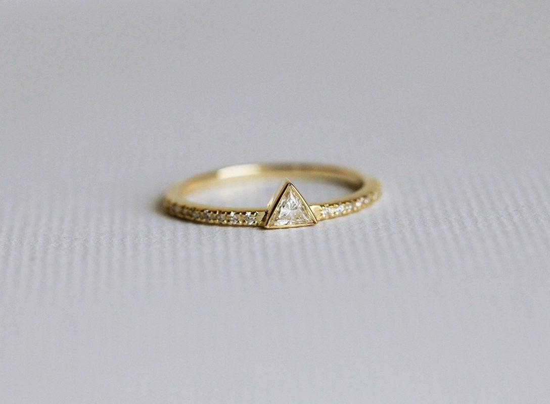 Trillion Cut Vhite Diamond Half Eterniti Diamond Pave Ring