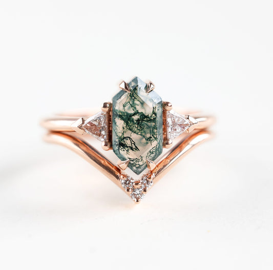 Verenički prsten sa šestougaonom mahovinom Moss Agate sa trouglim dijamantima, jedinstveni geometrijski venčani set.