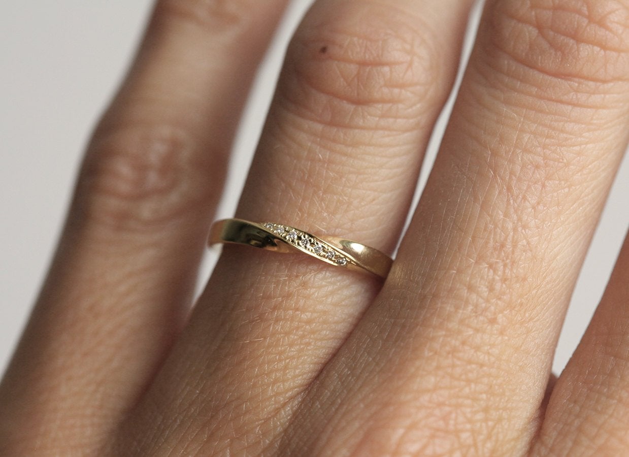 Cluster Vhite Diamond Vedding Ring sa upletenom trakom