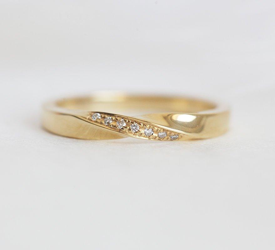 Cluster Vhite Diamond Vedding Ring sa upletenom trakom