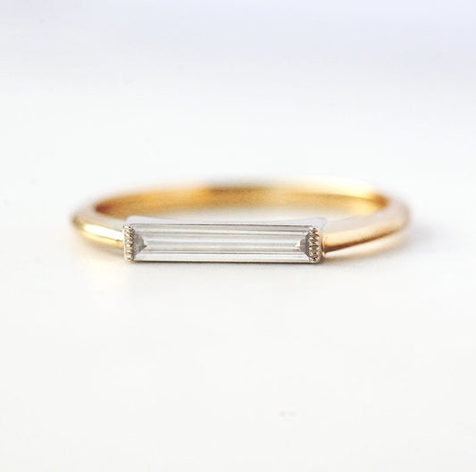Lizzi Baguette Diamond Ring-Capucinne