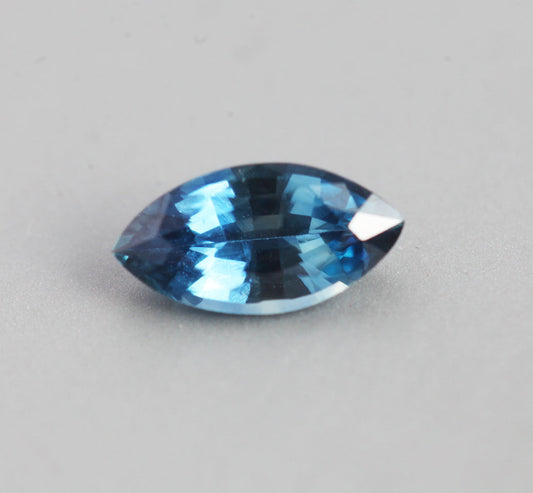 Teal safir labavog kroja markiza