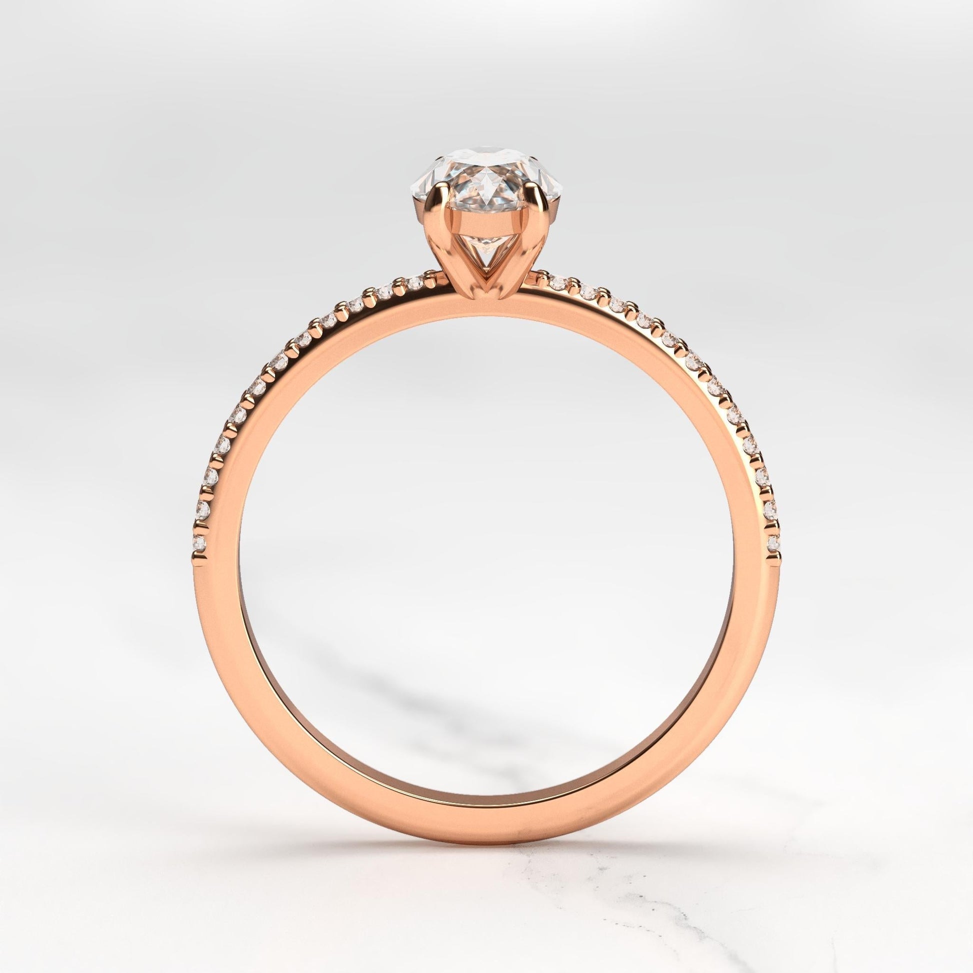 Dijamantski prsten marke Markuise half pave Solitaire